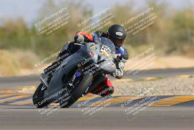 media/Nov-05-2022-SoCal Trackdays (Sat) [[f8d9b725ab]]/Turn 2 (1120am)/